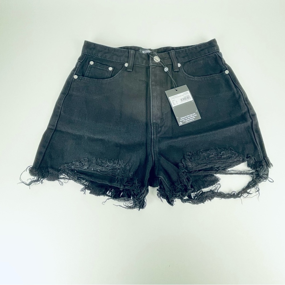 EXTREME RIP HEM HIGH WAIST SHORTS black